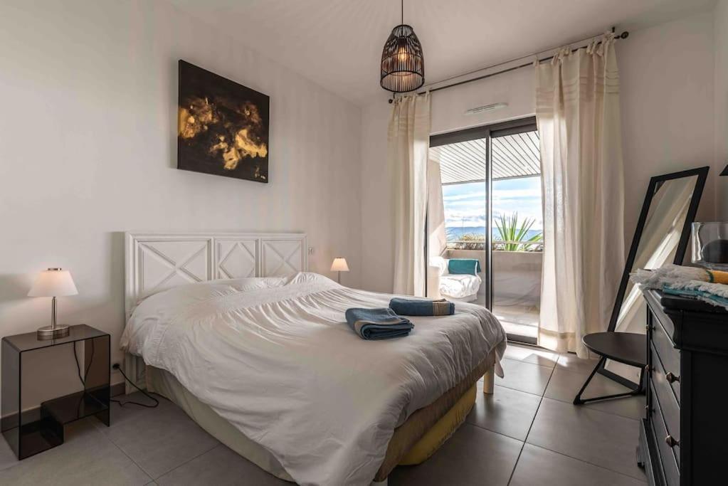 Ajaccio, Les Cyclades, Magnifique Appartement Vue Mer อฌักซิโอ้ ภายนอก รูปภาพ